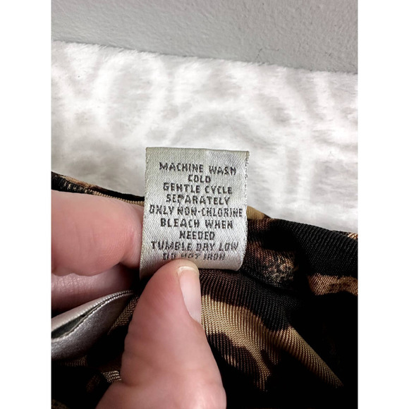 Chico's Traveler Liquid Knit Animal Print Slinky Button Up Duster/Dress, Sz M/8 - Picture 13 of 16